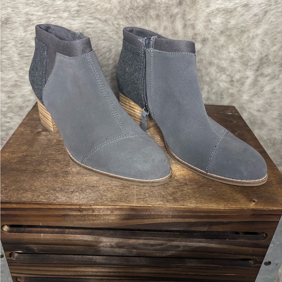 Toms Charcoal Ankle Booties - Picture 2 of 6